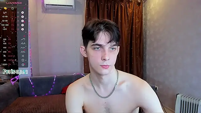 Aaron Boom online show from February 2026 04:48:01 PM