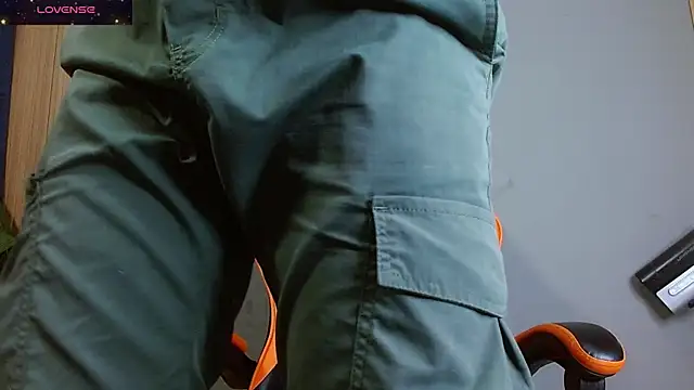 Mr WhiteCock online show from September 2025 07:18:02 PM