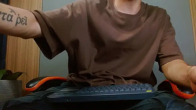 Mr WhiteCock online show from November 2025 02:44:01 AM