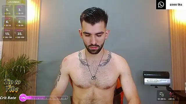 Snapshot of Mr_WhiteCock chatting on January 2026 12:47:02 AM Mr WhiteCock online show from January 2026 12:47:02 AM