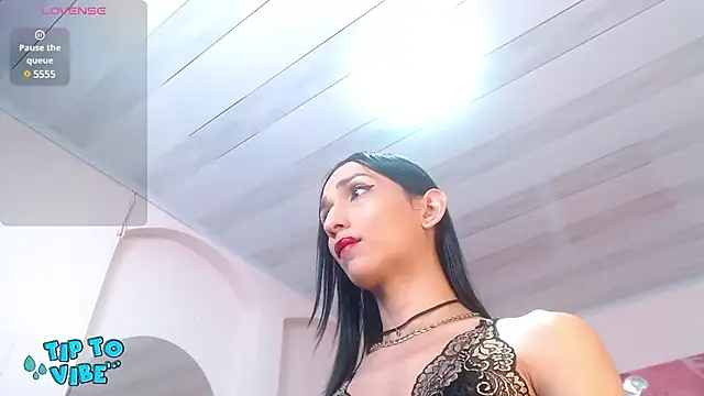 Snapshot of tamarafoxy_ chatting on January 2025 12:28:02 PM tamarafoxy online show from January 2025 12:28:02 PM