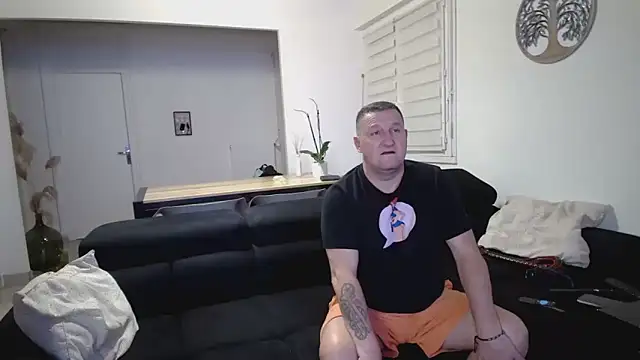 darkmoonsubmissive online show from January 2025 09:51:02 PM