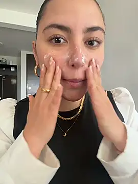 Snapshot of sukhakunis1 chatting on March 2026 04:46:02 PM sukhakunis1 online show from March 2026 04:46:02 PM