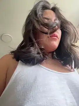 Snapshot of sukhakunis1 chatting on March 2026 12:10:02 PM sukhakunis1 online show from March 2026 12:10:02 PM