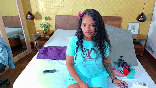 Squirter pussybomb online show from January 2025 03:33:01 AM