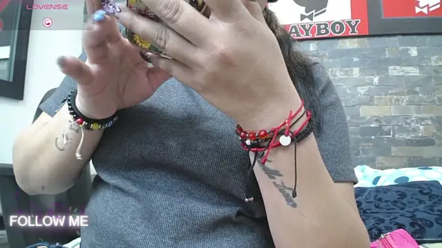 dayadubey  online show from February 2026 11:22:02 AM