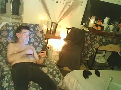 Snapshot of DaddyQuimHot chatting on December 2024 03:29:02 AM DaddyQuimHot online show from December 2024 03:29:02 AM