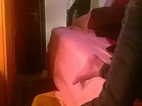 Snapshot of DaddyQuimHot chatting on September 2025 01:53:02 AM DaddyQuimHot online show from September 2025 01:53:02 AM