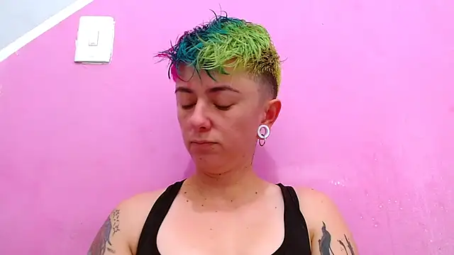 tomboyblue online show from September 2025 03:15:02 PM