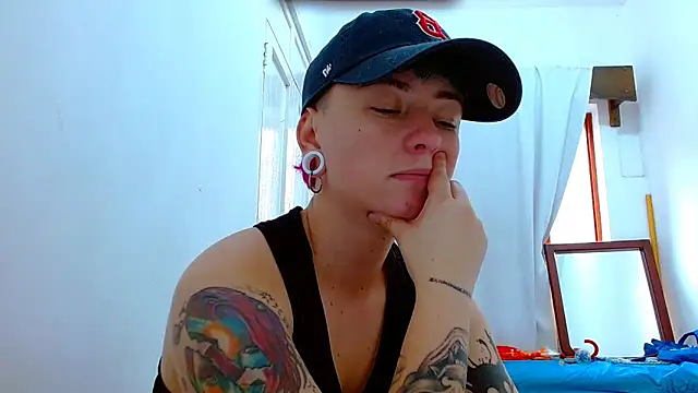 tomboyblue online show from November 2025 12:26:01 PM