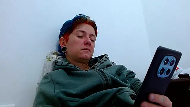 Snapshot of tomboyblue chatting on March 2026 04:54:01 PM tomboyblue online show from March 2026 04:54:01 PM