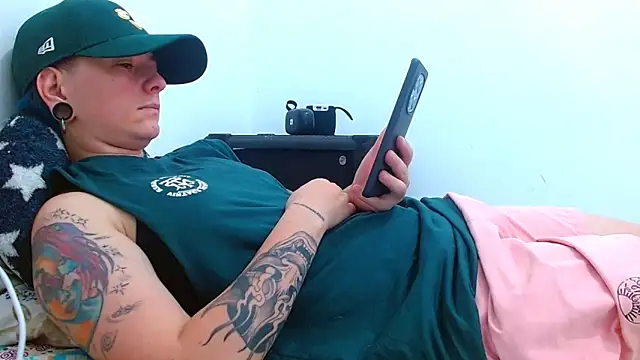 Snapshot of tomboyblue chatting on March 2026 09:26:02 PM tomboyblue online show from March 2026 09:26:02 PM