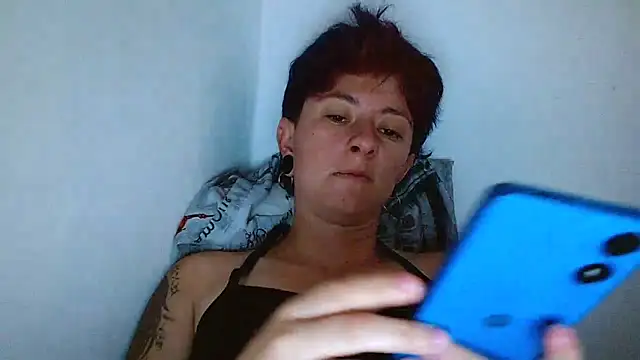 Snapshot of tomboyblue chatting on April 2026 07:22:02 PM tomboyblue online show from April 2026 07:22:02 PM