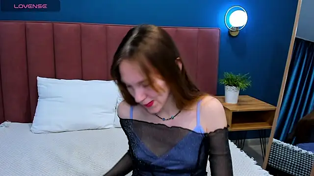 Snapshot of VanillaKelly chatting on February 2025 01:15:02 AM VanillaKelly online show from February 2025 01:15:02 AM