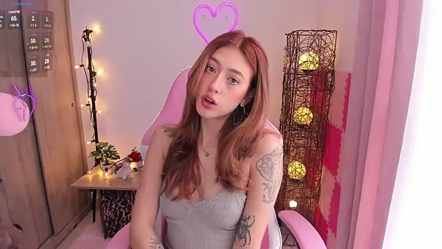 Snapshot of violet_ch chatting on February 2025 04:37:01 PM violet ch online show from February 2025 04:37:01 PM