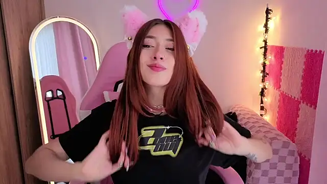 Snapshot of violet_ch chatting on October 2025 05:13:02 PM violet ch online show from October 2025 05:13:02 PM