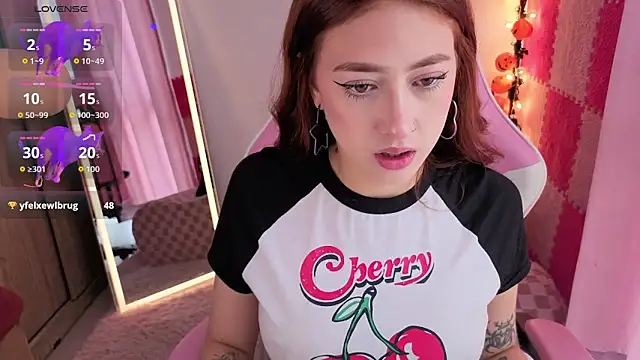 Snapshot of violet_ch chatting on November 2025 05:34:02 PM violet ch online show from November 2025 05:34:02 PM