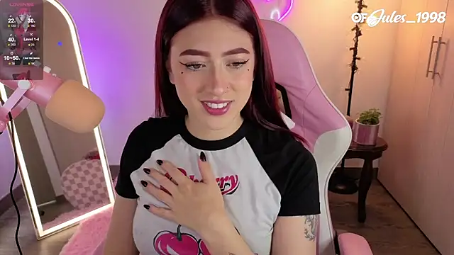 violet ch online show from April 2026 06:44:02 PM