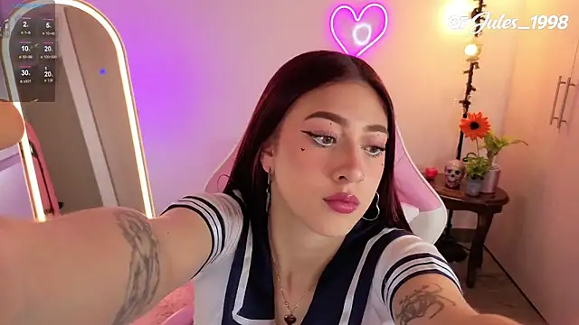 violet ch online show from May 2026 08:06:01 PM