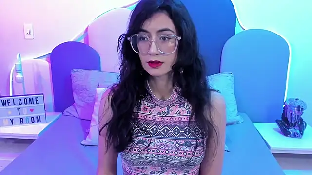 SophieGomez22 online show from February 2025 10:59:01 AM