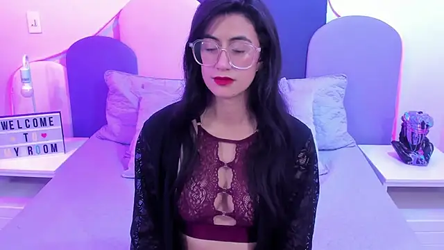 SophieGomez22 online show from February 2025 05:33:01 PM