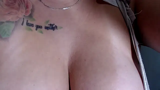 SOPHIA SQUIRTPUSSY online show from April 2026 09:50:02 PM