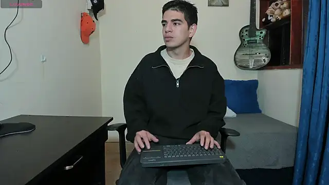 Snapshot of Ares_Johnson chatting on February 2025 11:41:02 AM Ares Johnson online show from February 2025 11:41:02 AM