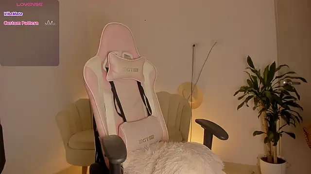 LittleSofia  online show from October 2025 02:52:01 AM