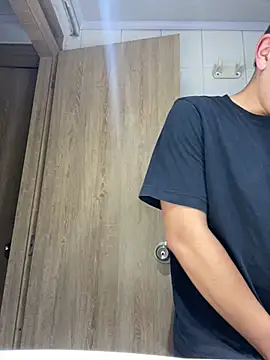 DanielGomez9 online show from January 2025 11:20:01 PM