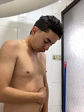 DanielGomez9 online show from February 2025 04:42:02 PM