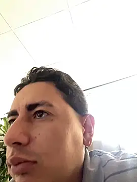 DanielGomez9 online show from March 2025 09:54:02 PM