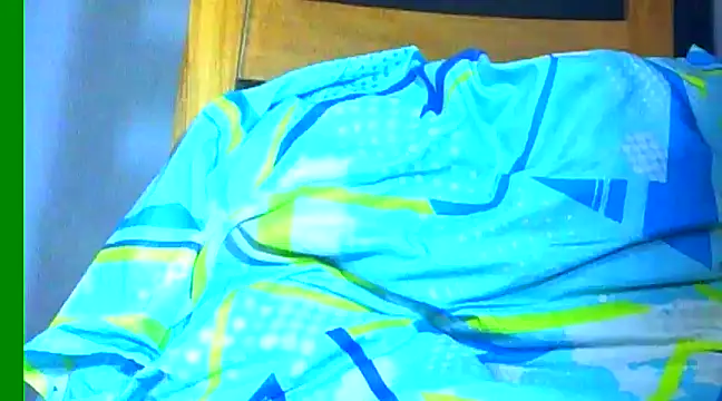 Snapshot of Ian_zaenzz chatting on January 2025 11:55:01 PM Ian zaenzz online show from January 2025 11:55:01 PM