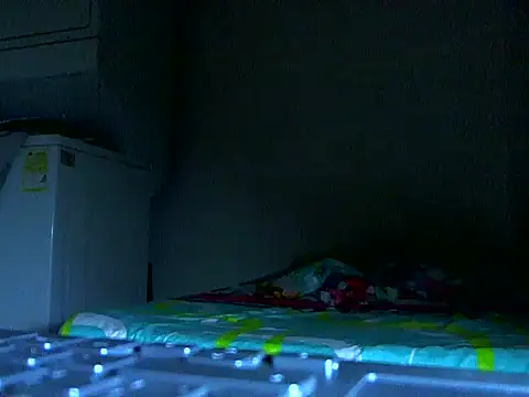 Snapshot of Ian_zaenzz chatting on October 2025 07:36:02 PM Ian zaenzz online show from October 2025 07:36:02 PM