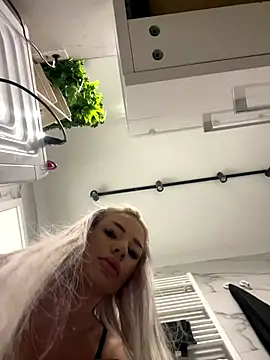 Snapshot of Russian_Ava chatting on September 2025 06:19:02 AM Russian Ava online show from September 2025 06:19:02 AM