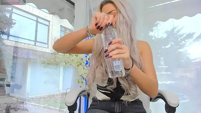 Snapshot of Russian_Ava chatting on November 2025 08:25:02 AM Russian Ava online show from November 2025 08:25:02 AM