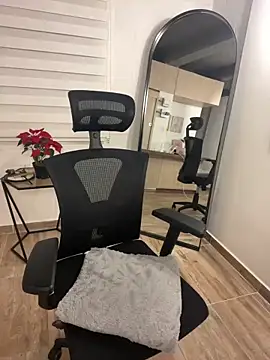 Eva Gonzalez online show from January 2025 02:03:01 AM