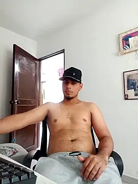 Snapshot of bonehur chatting on April 2026 09:15:02 PM bonehur online show from April 2026 09:15:02 PM