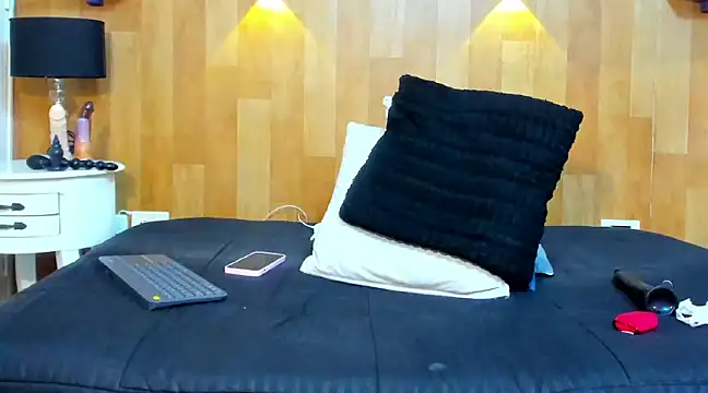 marianaa90 online show from January 2025 10:04:01 PM