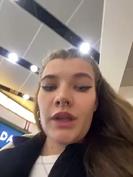 Holy Tereza online show from December 2025 03:06:01 PM