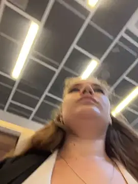 Snapshot of Holy_Tereza chatting on June 2026 03:40:01 PM Holy Tereza online show from June 2026 03:40:01 PM