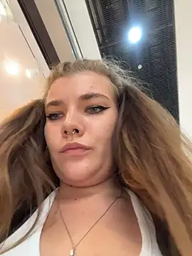 Snapshot of Holy_Tereza chatting on June 2026 03:35:01 PM Holy Tereza online show from June 2026 03:35:01 PM