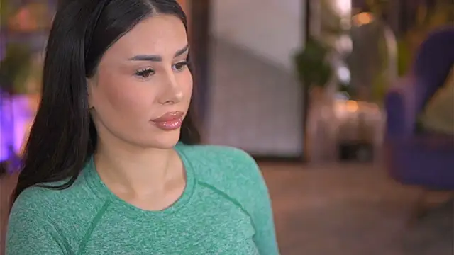 Snapshot of EvaZane chatting on January 2025 10:43:02 AM EvaZane online show from January 2025 10:43:02 AM