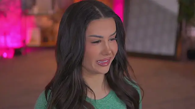 Snapshot of EvaZane chatting on March 2025 10:17:01 AM EvaZane online show from March 2025 10:17:01 AM