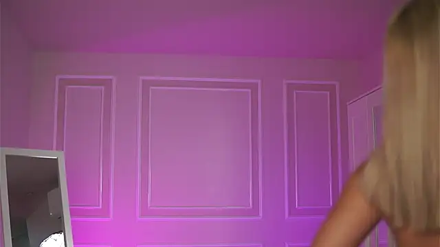 EvaZane online show from January 2026 08:32:01 PM