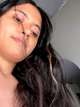 Snapshot of ViolettaSummer chatting on November 2025 12:02:01 AM ViolettaSummer online show from November 2025 12:02:01 AM