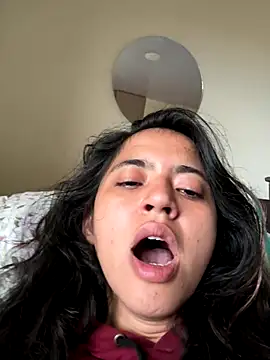 Snapshot of ViolettaSummer chatting on December 2025 10:26:01 PM ViolettaSummer online show from December 2025 10:26:01 PM