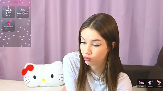 ellie kramer online show from December 2025 07:20:01 PM