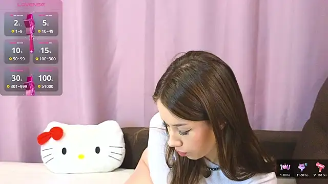 Snapshot of ellie_kramer chatting on April 2026 04:15:01 AM ellie kramer online show from April 2026 04:15:01 AM