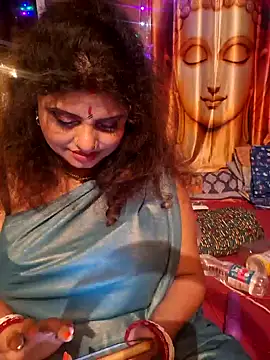 Snapshot of Maaya66 chatting on December 2024 10:32:02 PM Maaya66 online show from December 2024 10:32:02 PM