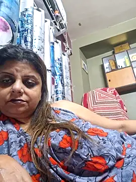 Snapshot of Maaya66 chatting on November 2025 06:41:04 PM Maaya66 online show from November 2025 06:41:04 PM